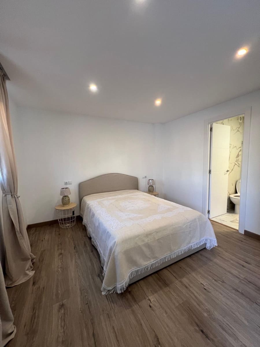 4 bedroom Villa for sale in La Mata with pool - € 369,000 (Ref: 8559917)