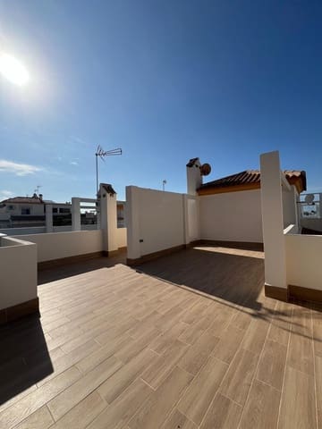 Chalet de 4 habitaciones en La Mata, Torrevieja en venta con piscina - 369.000 € (Ref: 8559917)