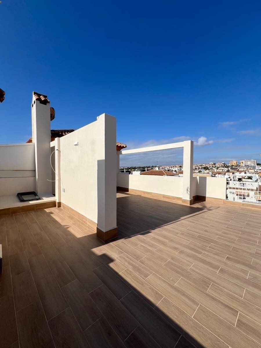 4 bedroom Villa for sale in La Mata with pool - € 369,000 (Ref: 8559917)