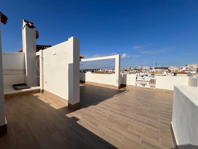Chalet de 4 habitaciones en La Mata, Torrevieja en venta con piscina - 369.000 € (Ref: 8559917)