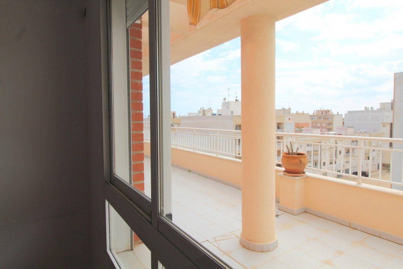 3 sypialnia Penthouse na sprzedaż w Torrevieja - 200 000 € (Ref: 8715548)