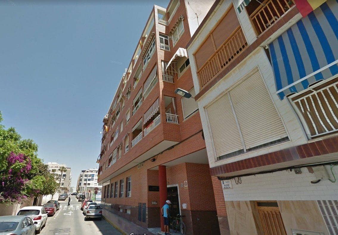 3 sypialnia Penthouse na sprzedaż w Torrevieja - 200 000 € (Ref: 8715548)