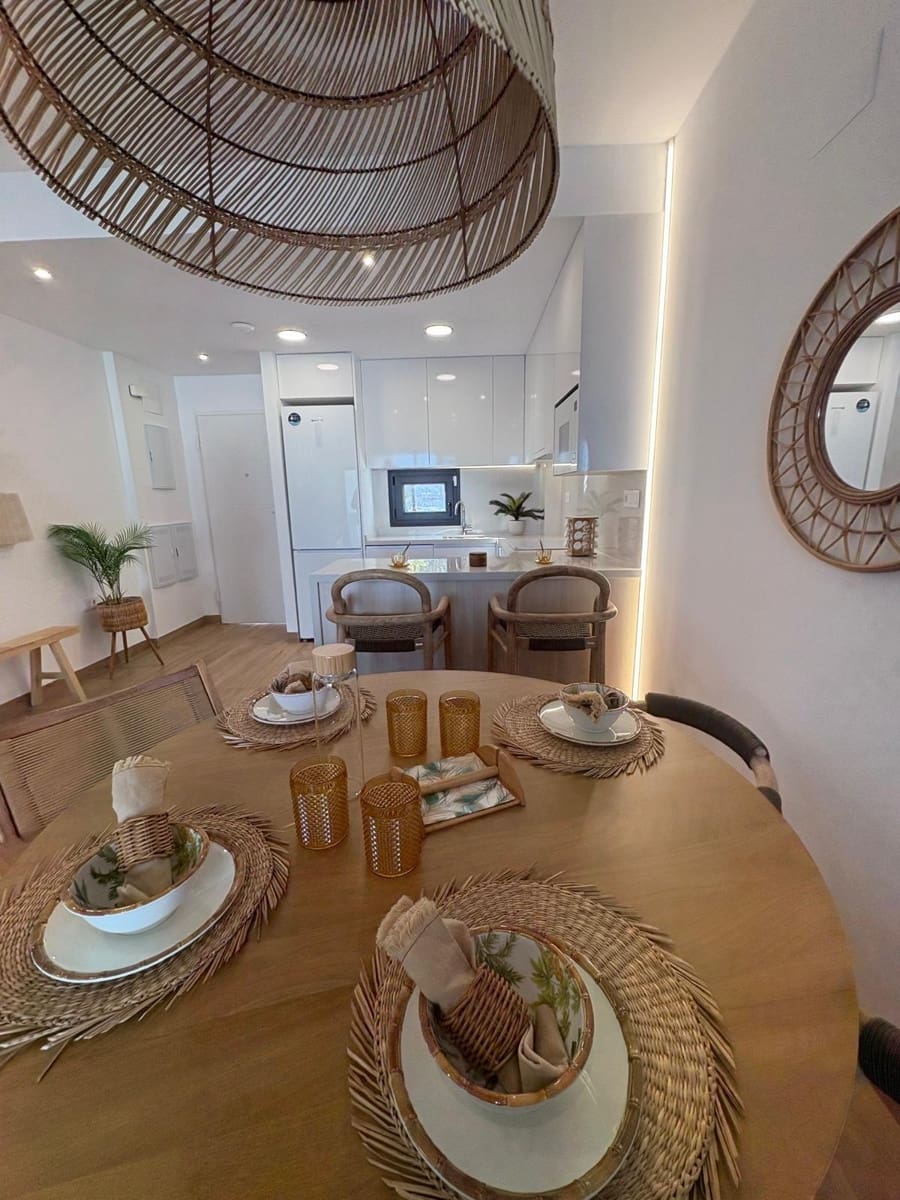 2 slaapkamer Bungalow te koop in Los Balcones met zwembad garage - € 309.900 (Ref: 8865082)