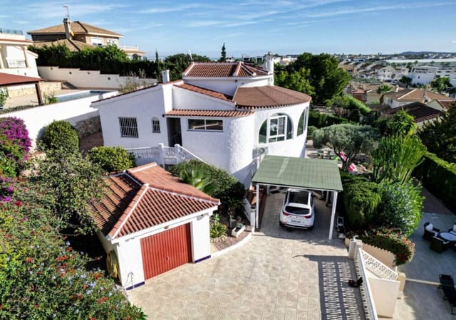 5 quarto Moradia para venda em Ciudad Quesada, Rojales com piscina garagem - 735 000 € (Ref: 8893305)