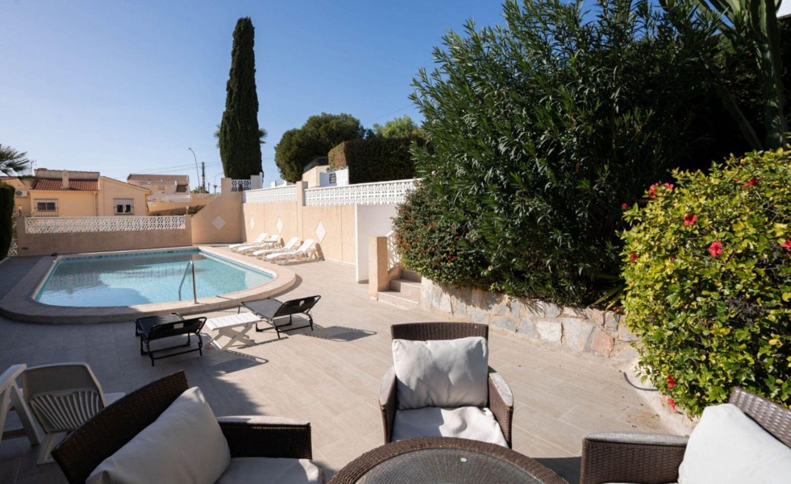 5 quarto Moradia para venda em Ciudad Quesada com piscina garagem - 735 000 € (Ref: 8893305)