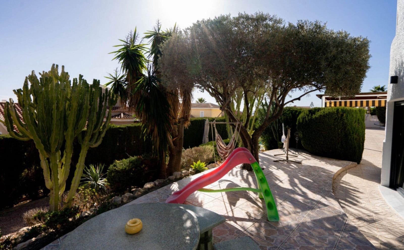 5 quarto Moradia para venda em Ciudad Quesada com piscina garagem - 735 000 € (Ref: 8893305)