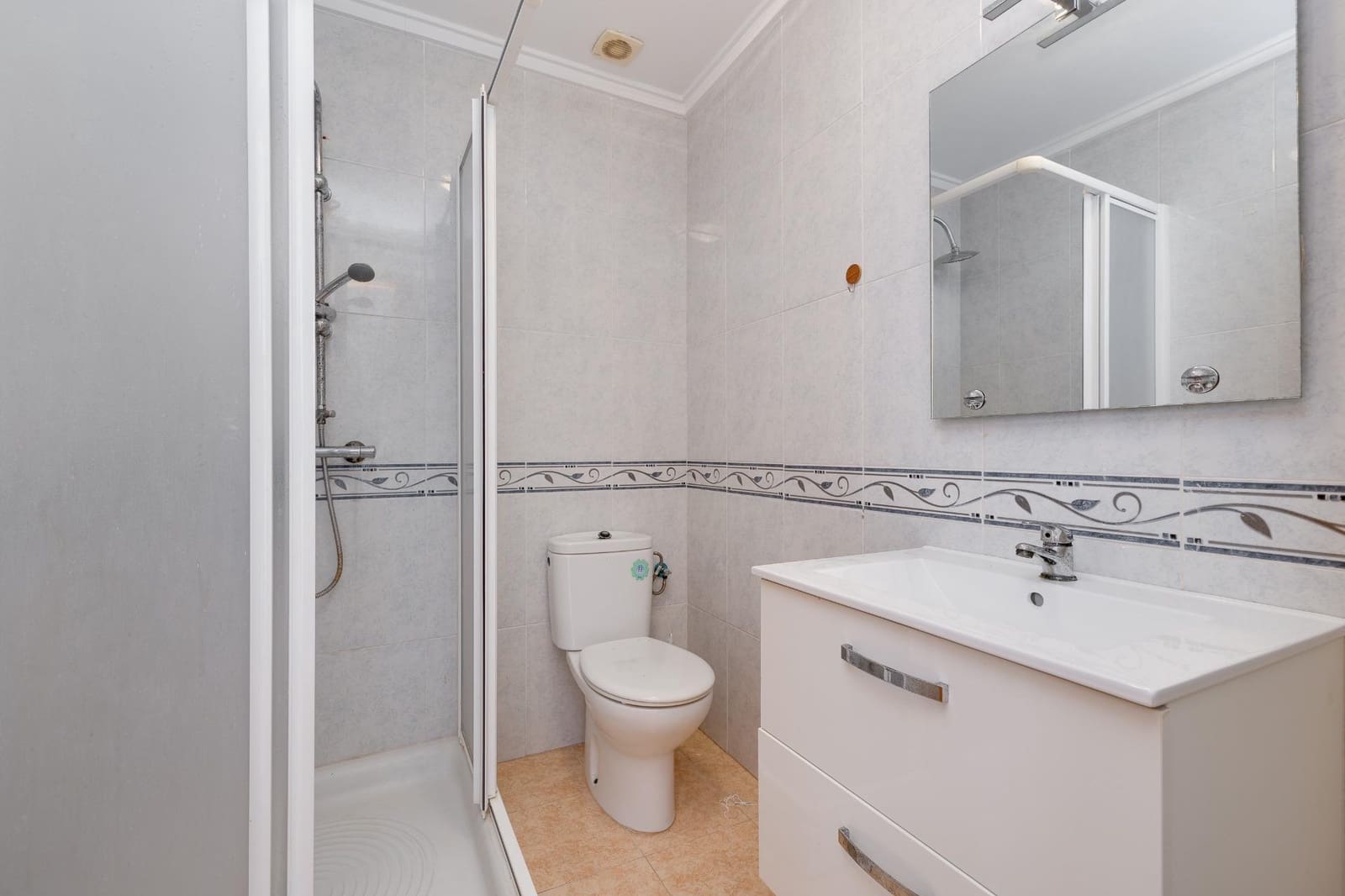 2 quarto Apartamento para venda em El Limonar com piscina - 129 990 € (Ref: 8954635)