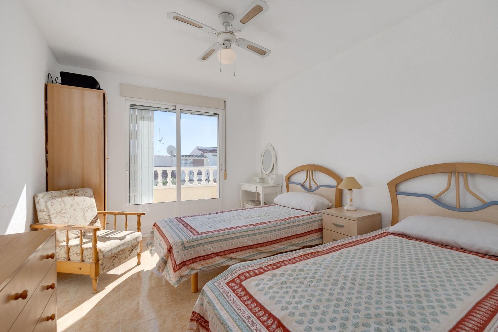 2 quarto Apartamento para venda em El Limonar com piscina - 126 990 € (Ref: 8954635)