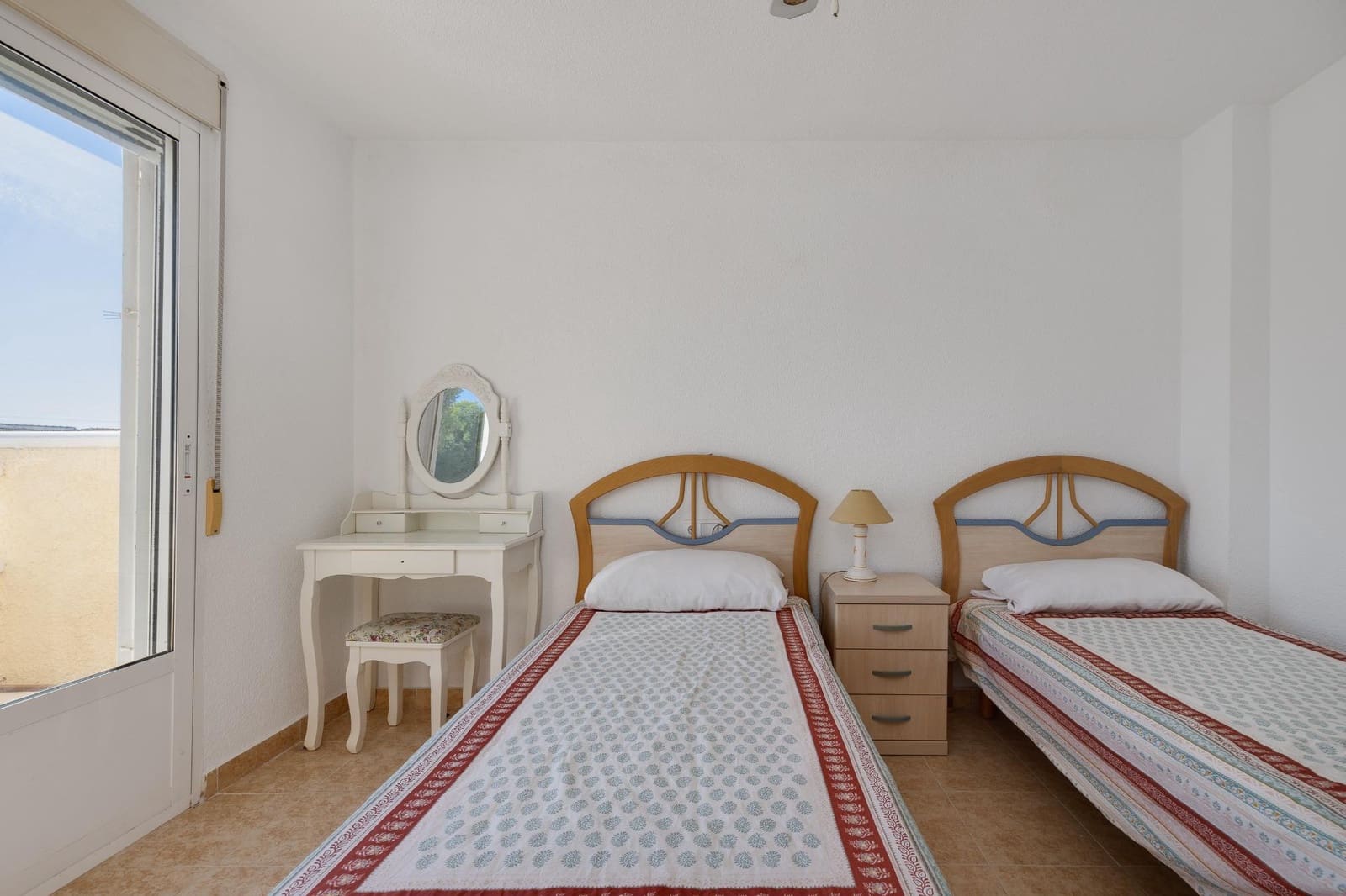 2 quarto Apartamento para venda em El Limonar com piscina - 126 990 € (Ref: 8954635)