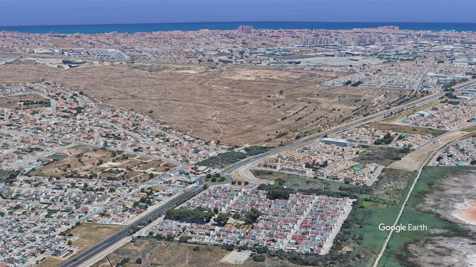 2 quarto Apartamento para venda em El Limonar com piscina - 126 990 € (Ref: 8954635)