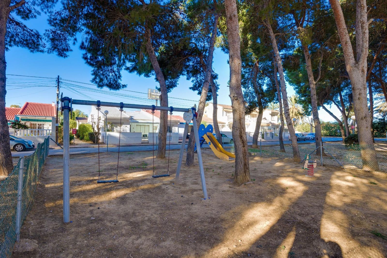 2 quarto Apartamento para venda em El Limonar com piscina - 126 990 € (Ref: 8954635)