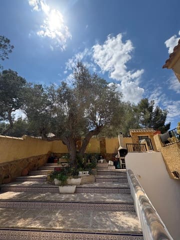 6 quarto Moradia para venda em Las Filipinas com piscina - 450 000 € (Ref: 8994002)