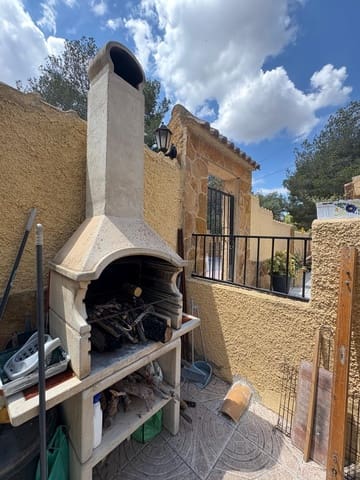 6 quarto Moradia para venda em Las Filipinas com piscina - 450 000 € (Ref: 8994002)