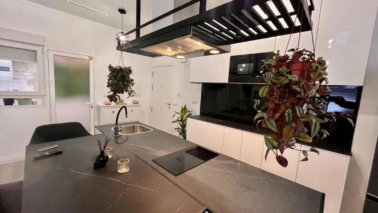 2 soveværelse Lejlighed til salg i Torrevieja - € 163.900 (Ref: 9017306)