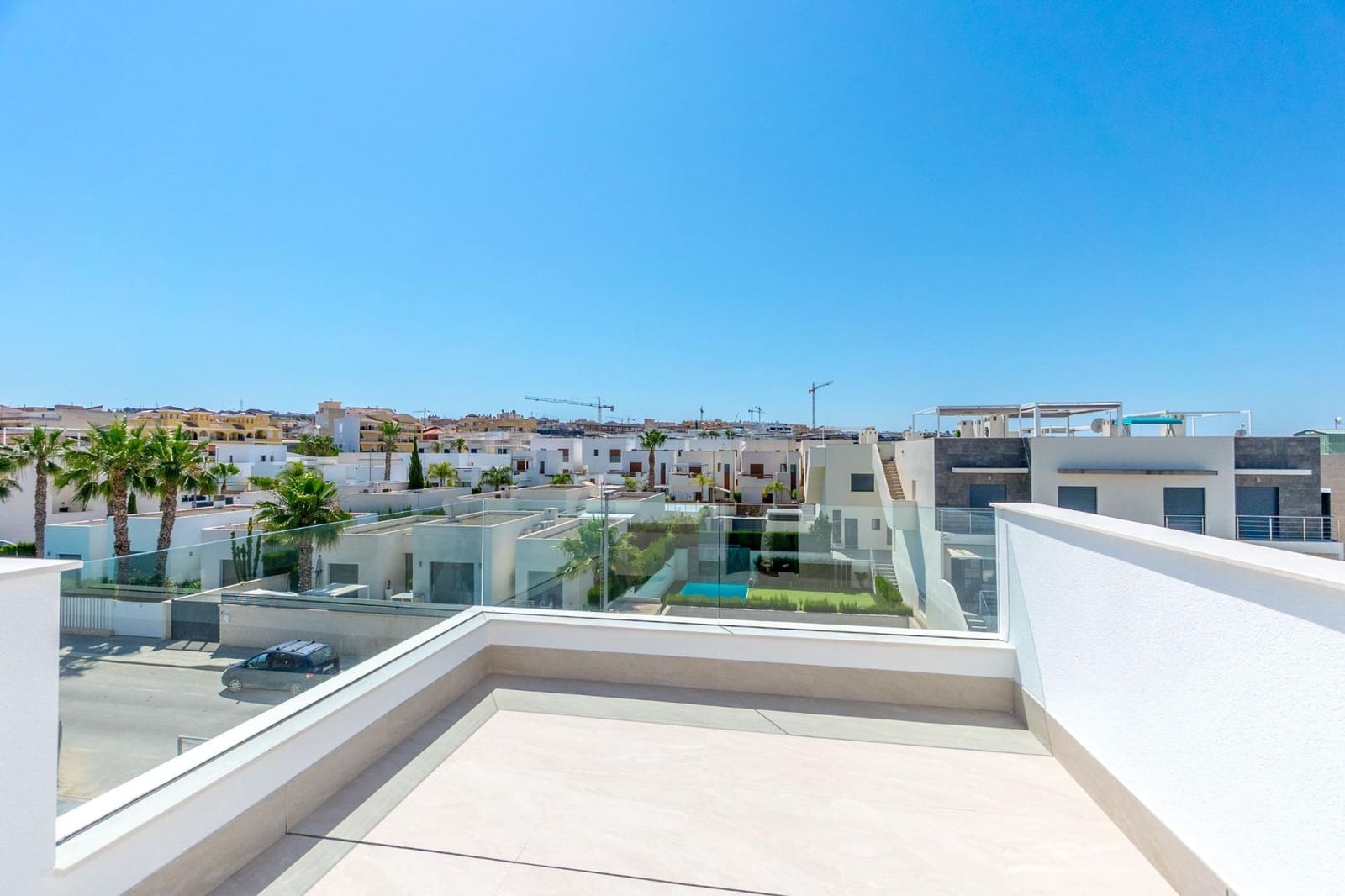 3 soveværelse Semi-Rækkehus til salg i Benijofar med swimmingpool - € 455.000 (Ref: 9049048)