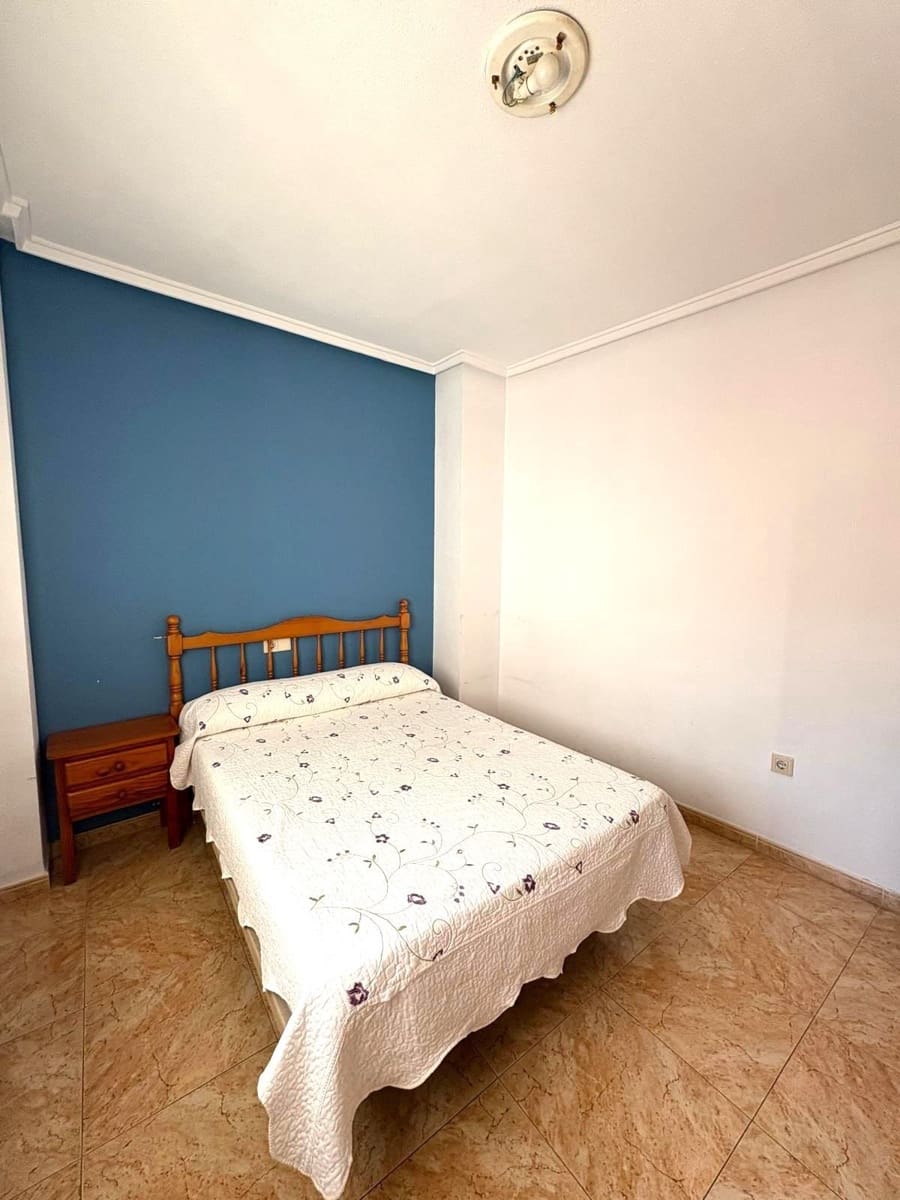 2 chambre Appartement à vendre à Torrevieja - 126 000 € (Ref: 9100888)