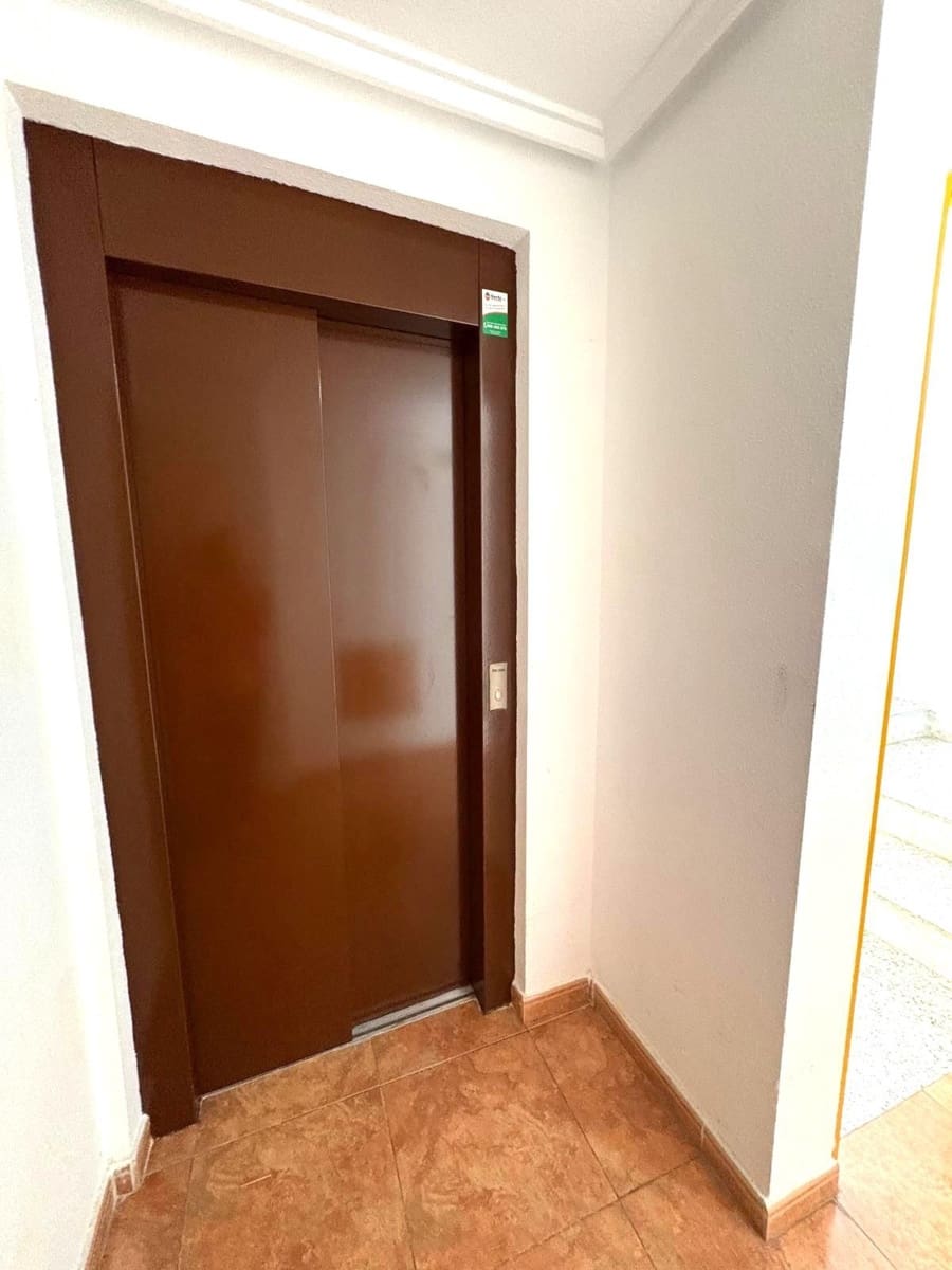 2 chambre Appartement à vendre à Torrevieja - 126 000 € (Ref: 9100888)