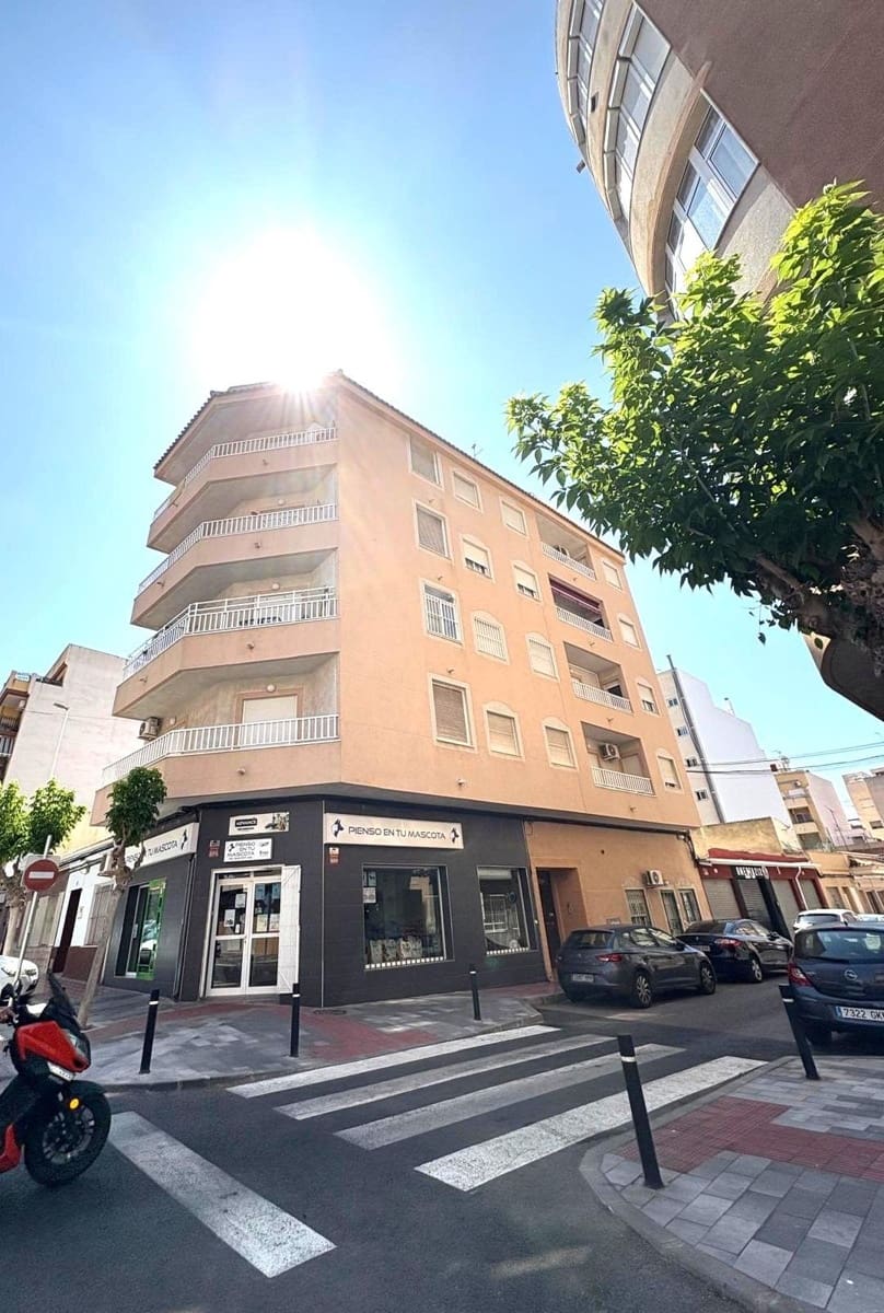 2 chambre Appartement à vendre à Torrevieja - 126 000 € (Ref: 9100888)