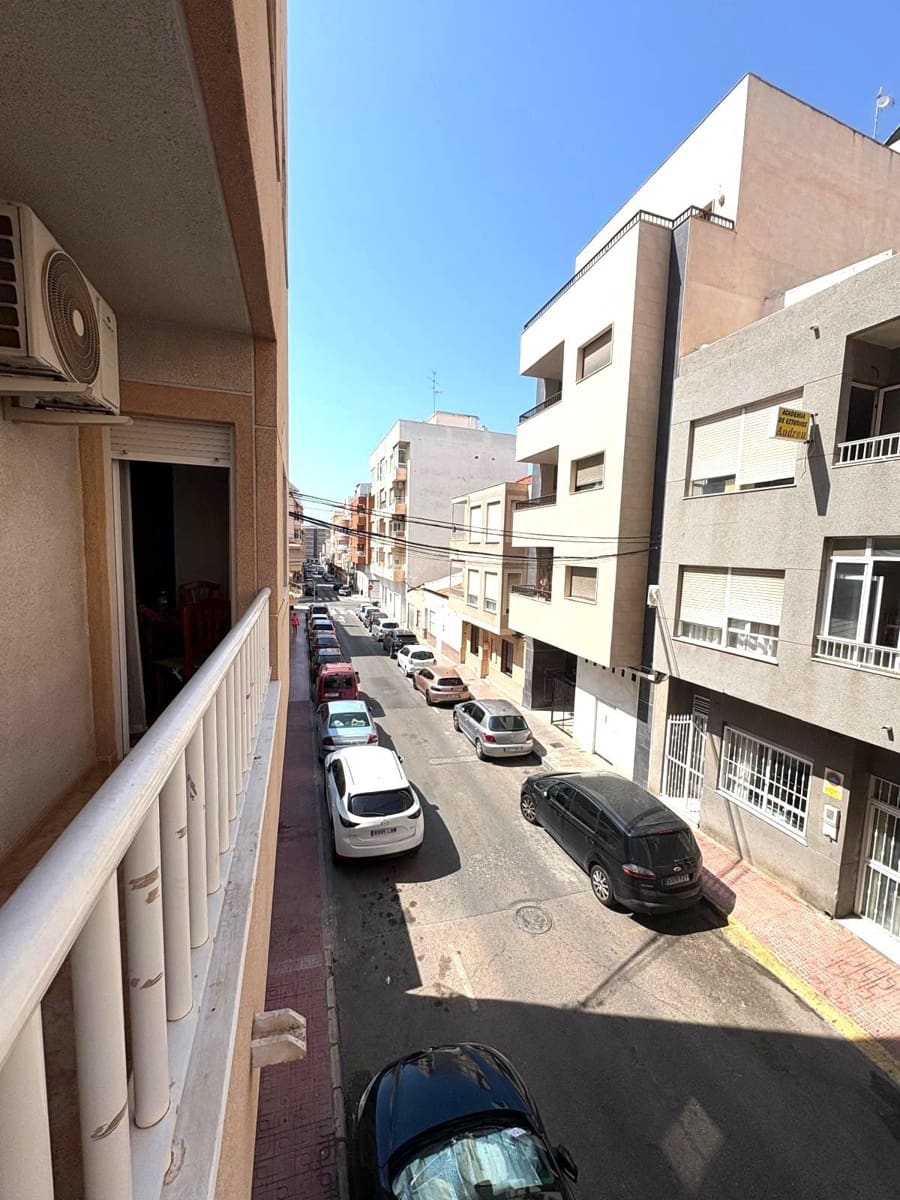 2 chambre Appartement à vendre à Torrevieja - 126 000 € (Ref: 9100888)