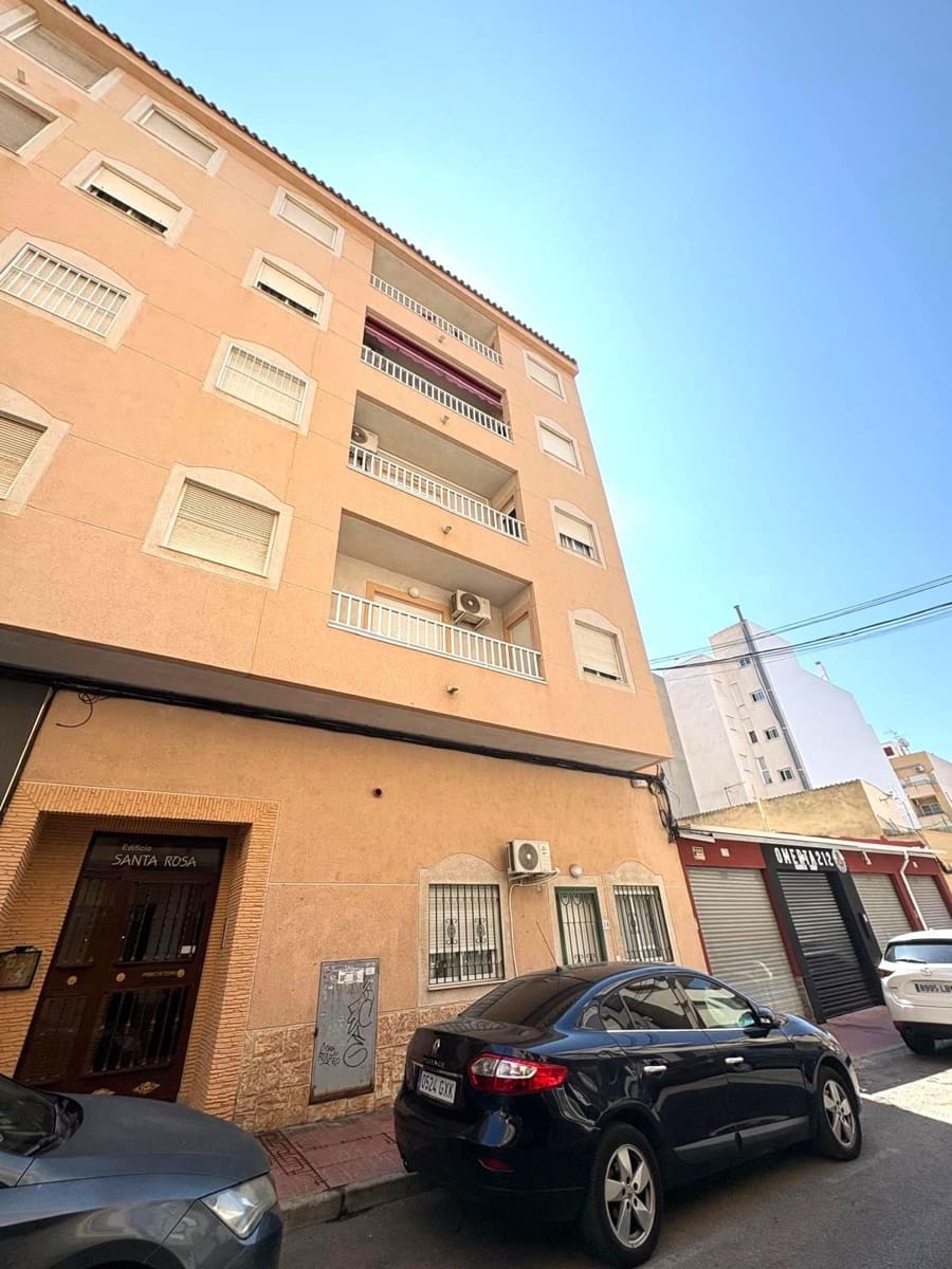 2 chambre Appartement à vendre à Torrevieja - 126 000 € (Ref: 9100888)