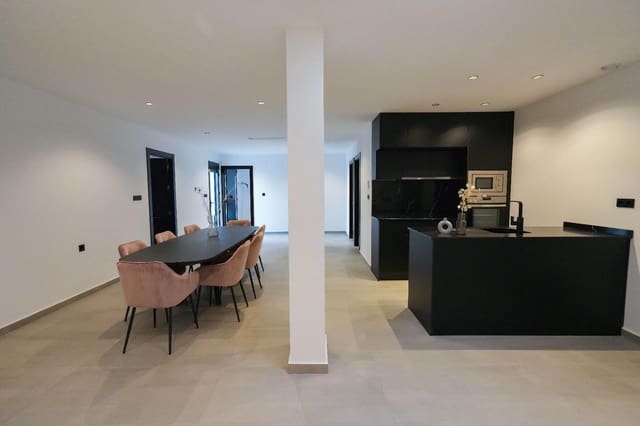 5 makuuhuone Rivitalo myytävänä paikassa Benijófar mukana uima-altaan - 530 000 € (Ref: 9165942)