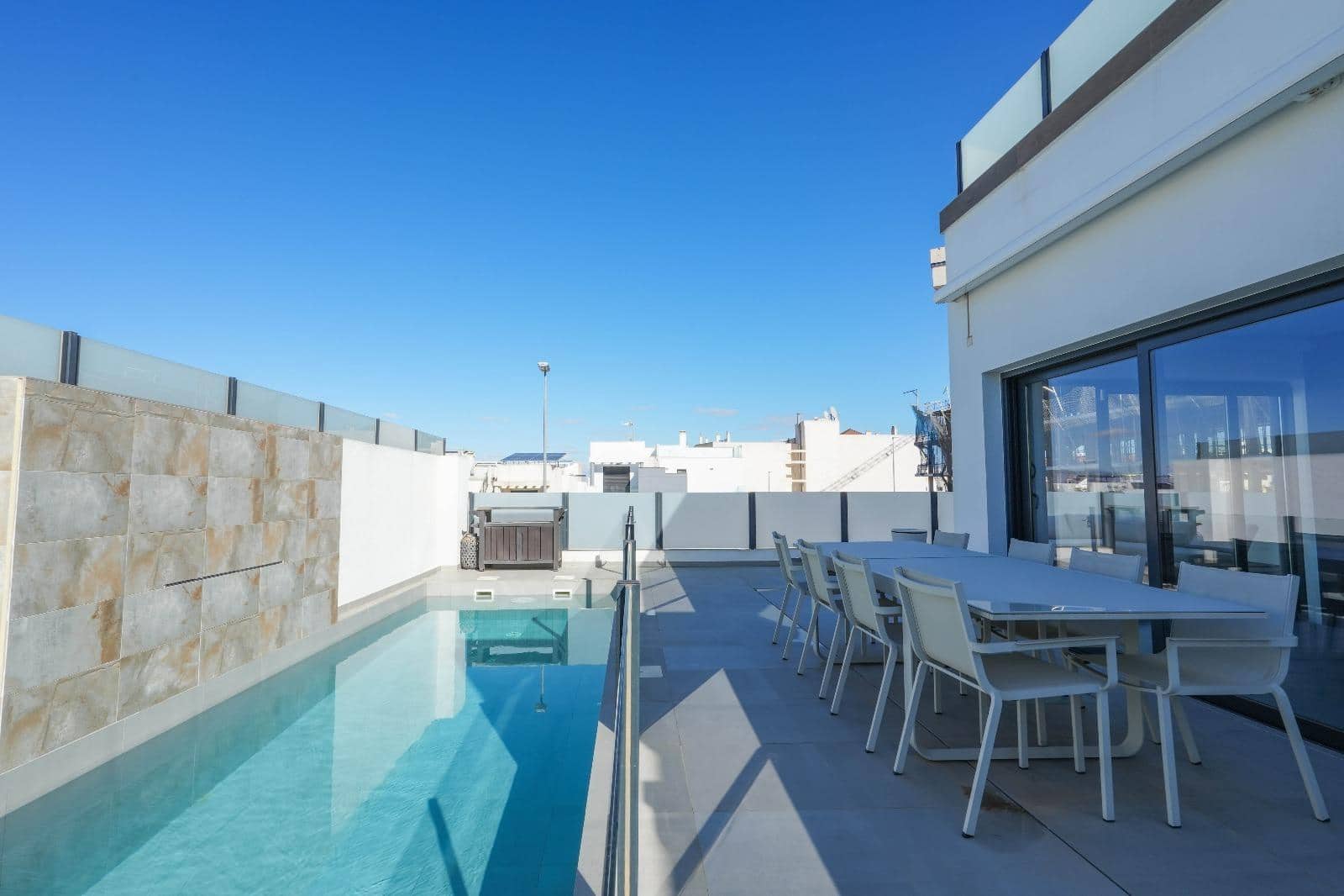 5 soveværelse Rækkehus til salg i Benijofar med swimmingpool - € 530.000 (Ref: 9165942)