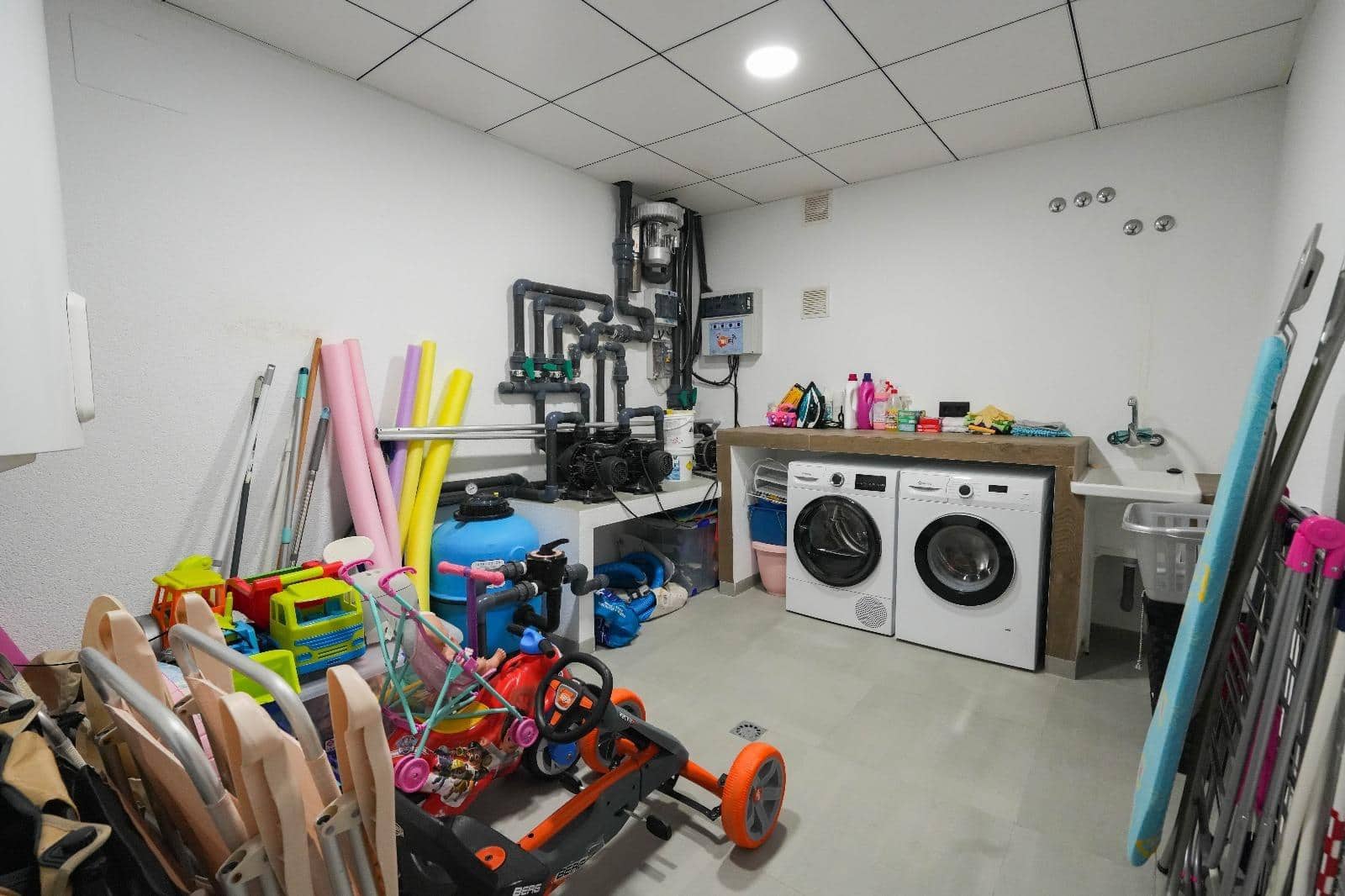 5 soveværelse Rækkehus til salg i Benijofar med swimmingpool - € 530.000 (Ref: 9165942)