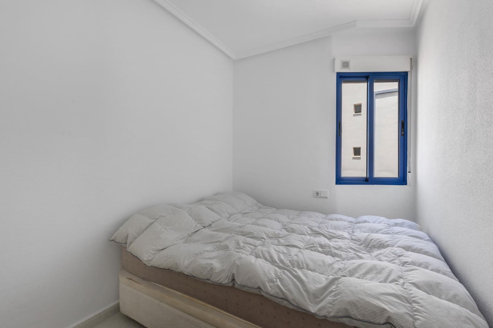 2 quarto Apartamento para venda em Torrevieja com piscina - 145 000 € (Ref: 9171725)