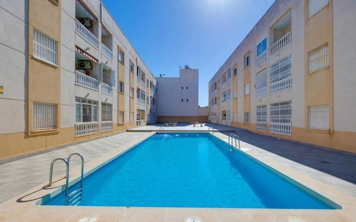 3 camera da letto Attico in vendita in Torrevieja con piscina - 134.900 € (Rif: 9176574)