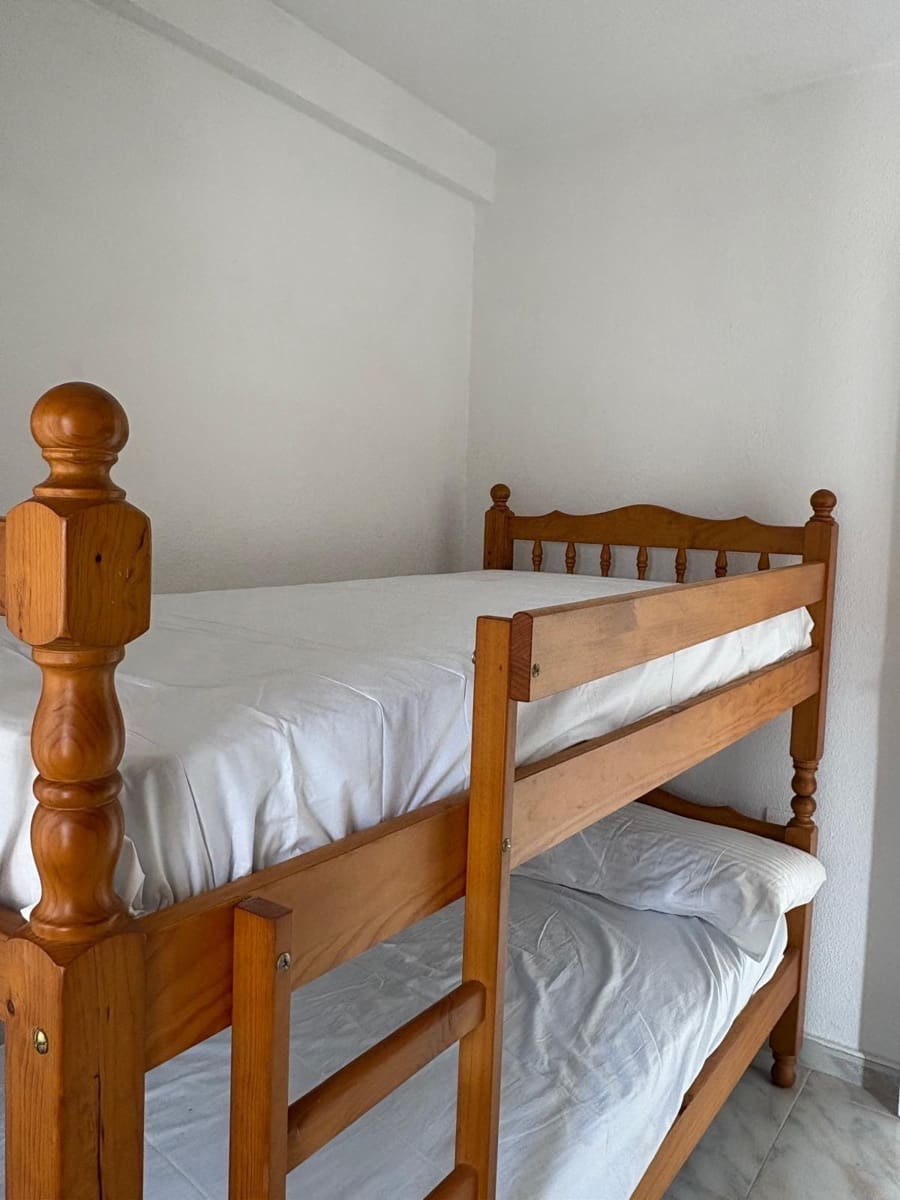 3 soveværelse Lejlighed til salg i Torrevieja med swimmingpool - € 179.000 (Ref: 9185645)