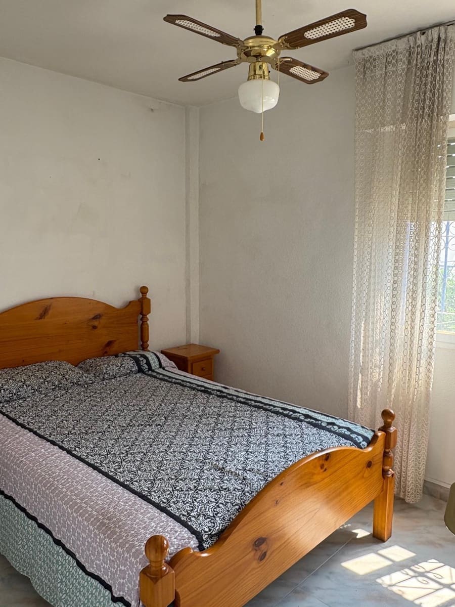 3 soveværelse Lejlighed til salg i Torrevieja med swimmingpool - € 179.000 (Ref: 9185645)