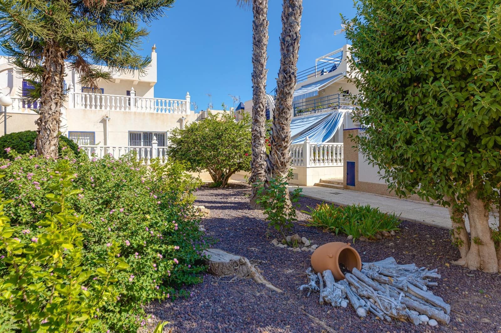 3 soveværelse Lejlighed til salg i Torrevieja med swimmingpool - € 179.000 (Ref: 9185645)