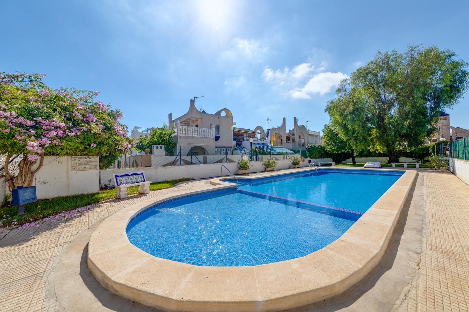 3 soveværelse Lejlighed til salg i Torrevieja med swimmingpool - € 179.000 (Ref: 9185645)