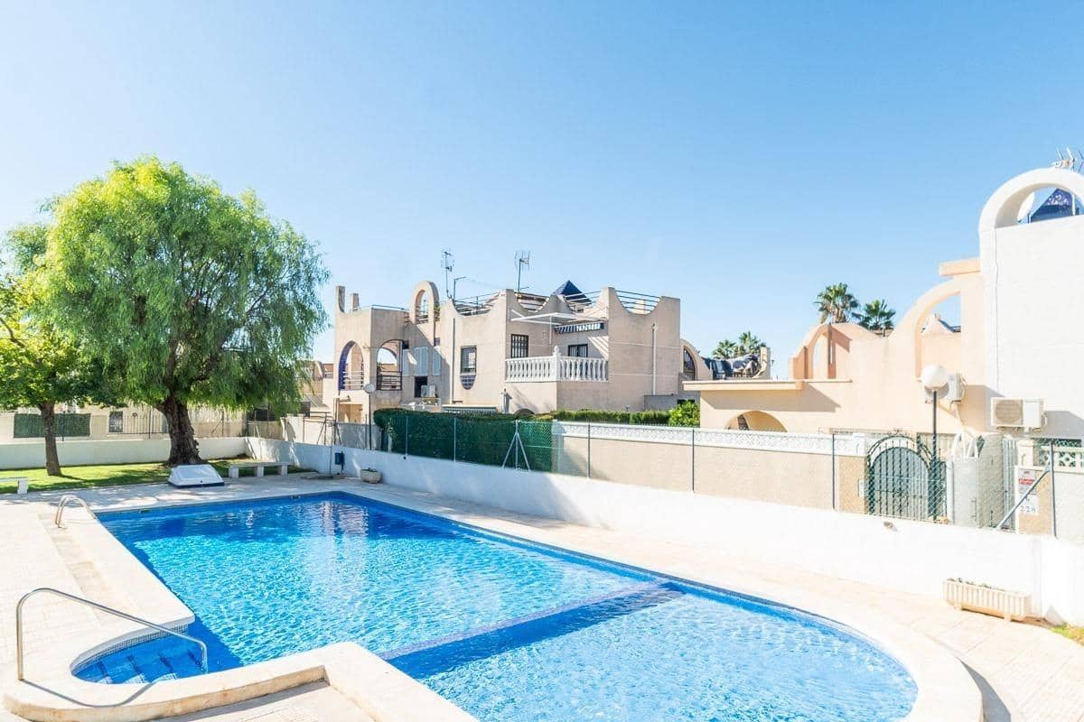 2 sypialnia Bungalow na sprzedaż w Torrevieja z basenem - 138 000 € (Ref: 9197900)