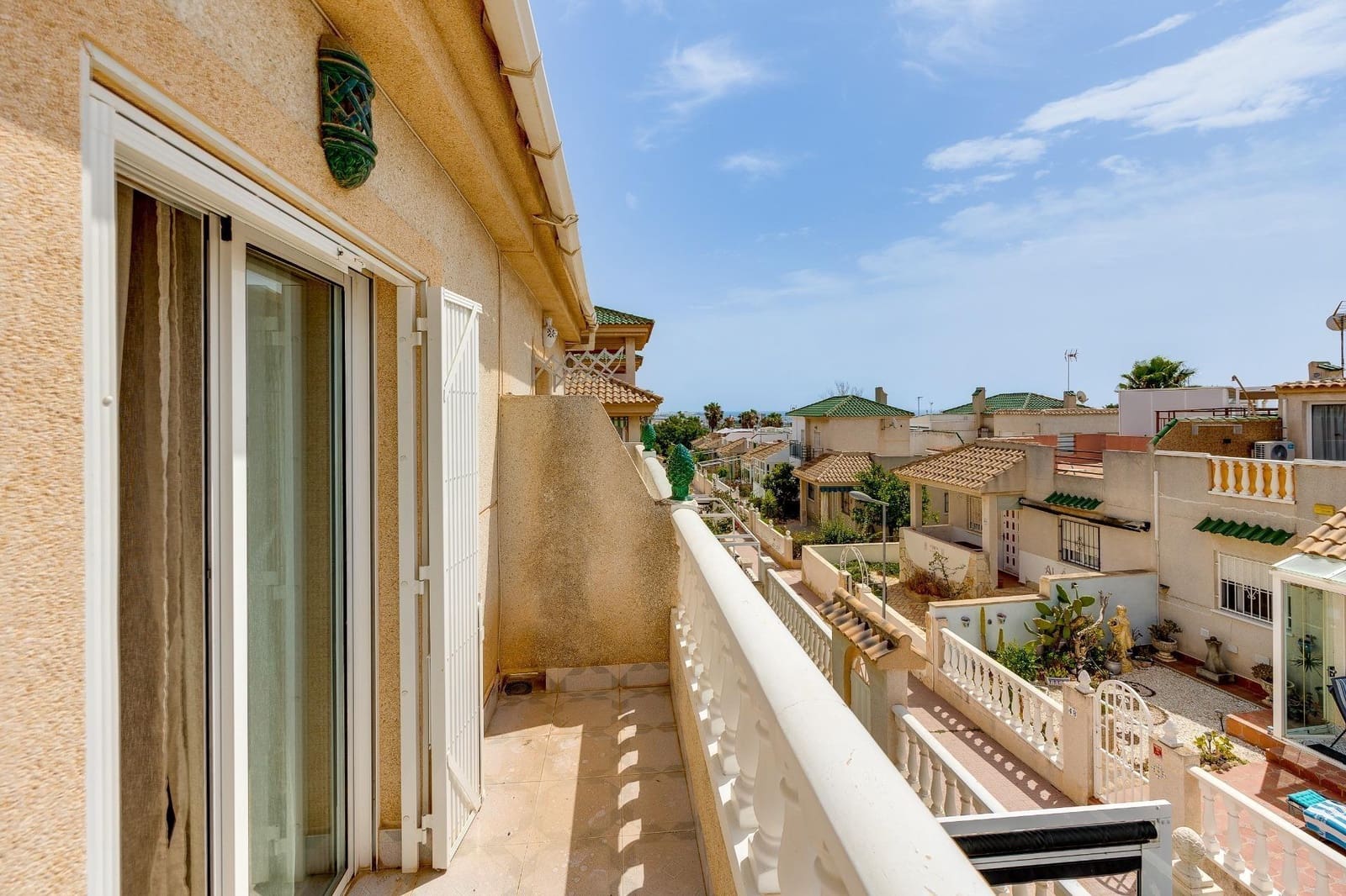 3 bedroom Bungalow for sale in Los Altos with pool - € 185,000 (Ref: 9232786)