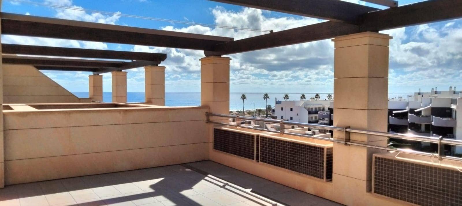 2 slaapkamer Appartement te koop in Arenales del Sol met zwembad - € 395.000 (Ref: 9255176)