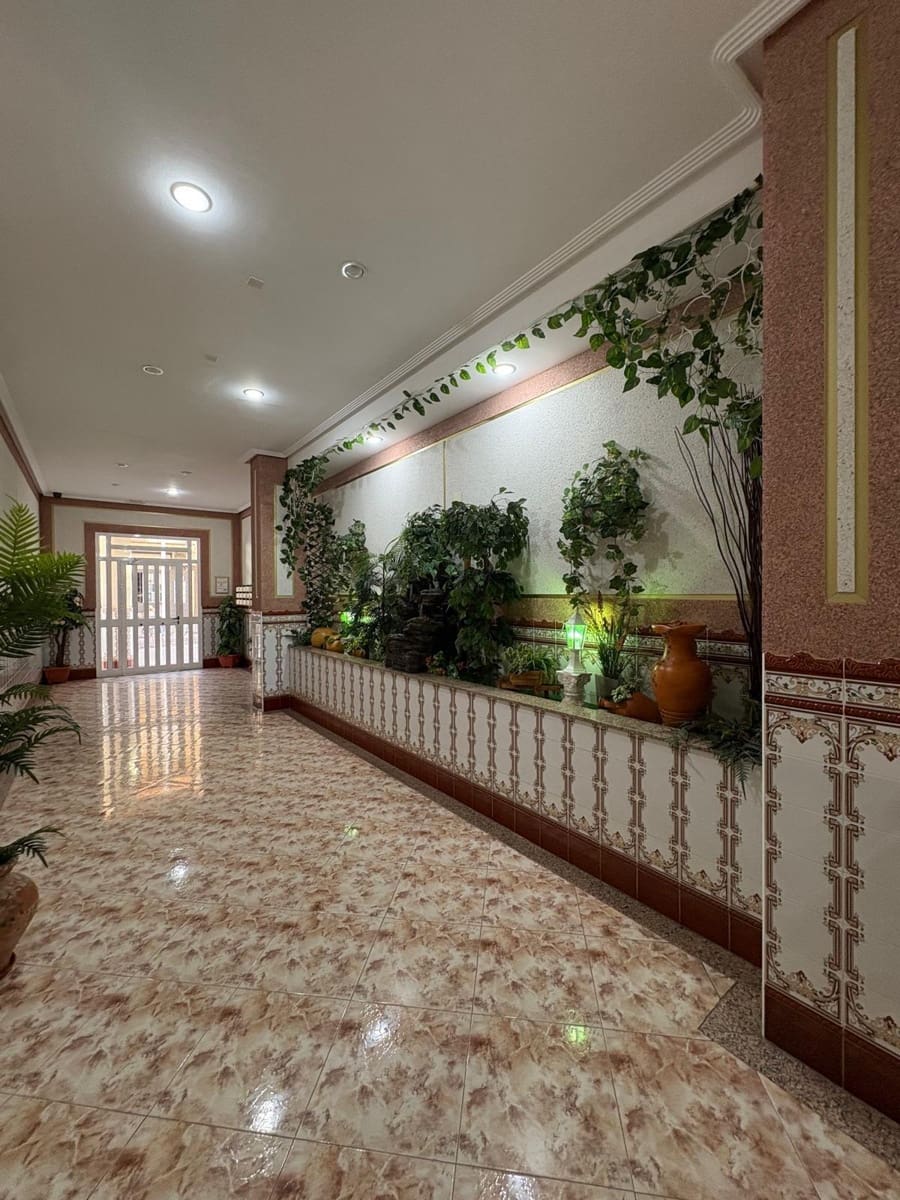 2 sypialnia Penthouse na sprzedaż w Torrevieja z garażem - 175 000 € (Ref: 9272472)