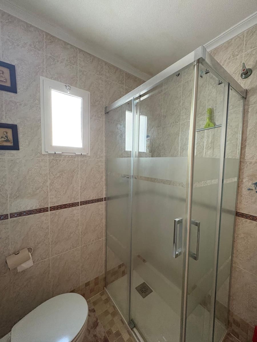 2 quarto Penthouse para venda em Torrevieja com garagem - 175 000 € (Ref: 9272472)