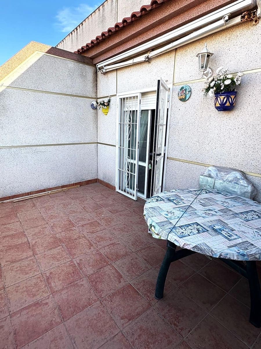 2 quarto Penthouse para venda em Torrevieja com garagem - 175 000 € (Ref: 9272472)