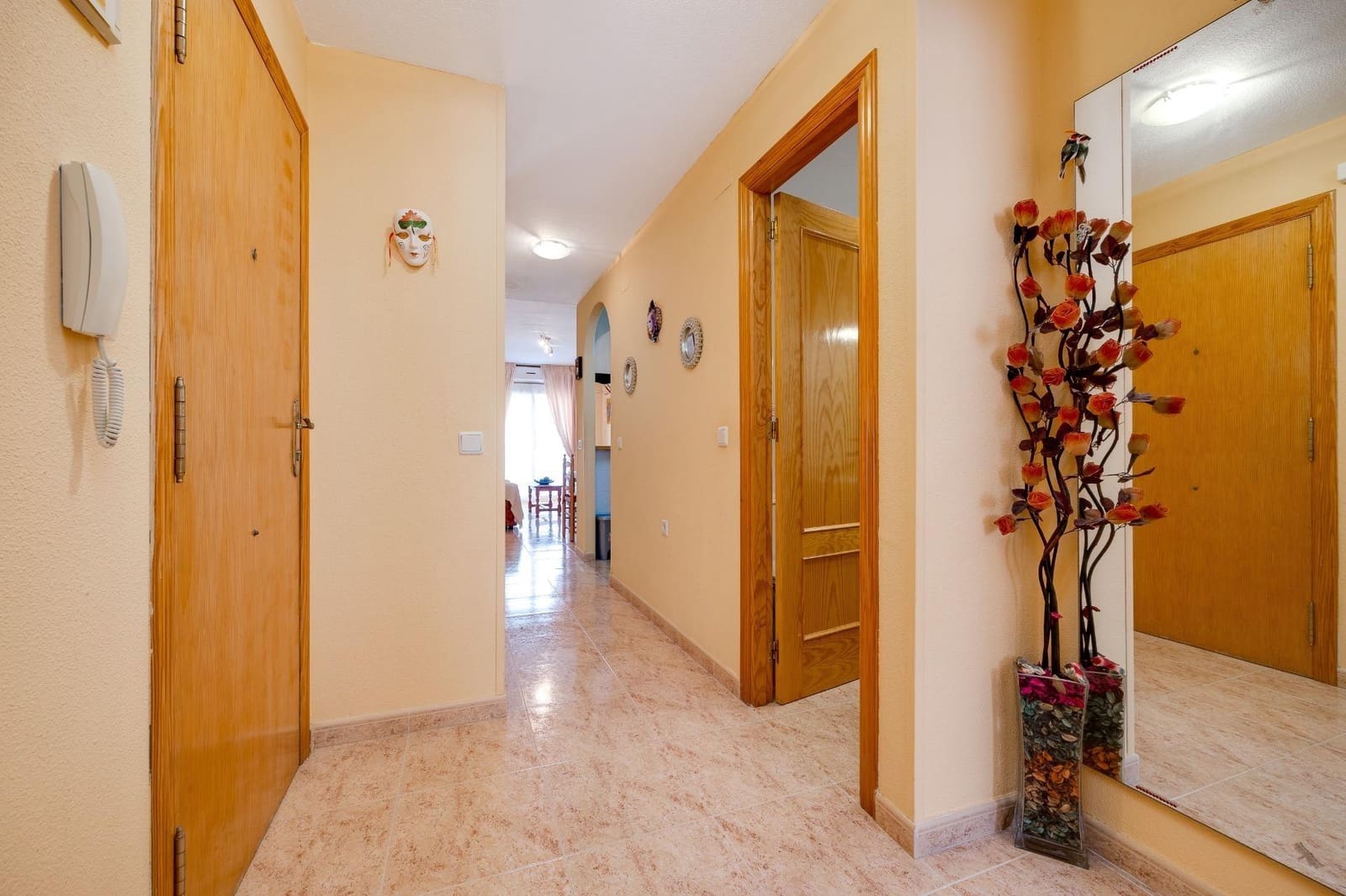 2 soveværelse Penthouse til salg i Torrevieja med garage - € 150.200 (Ref: 9291462)