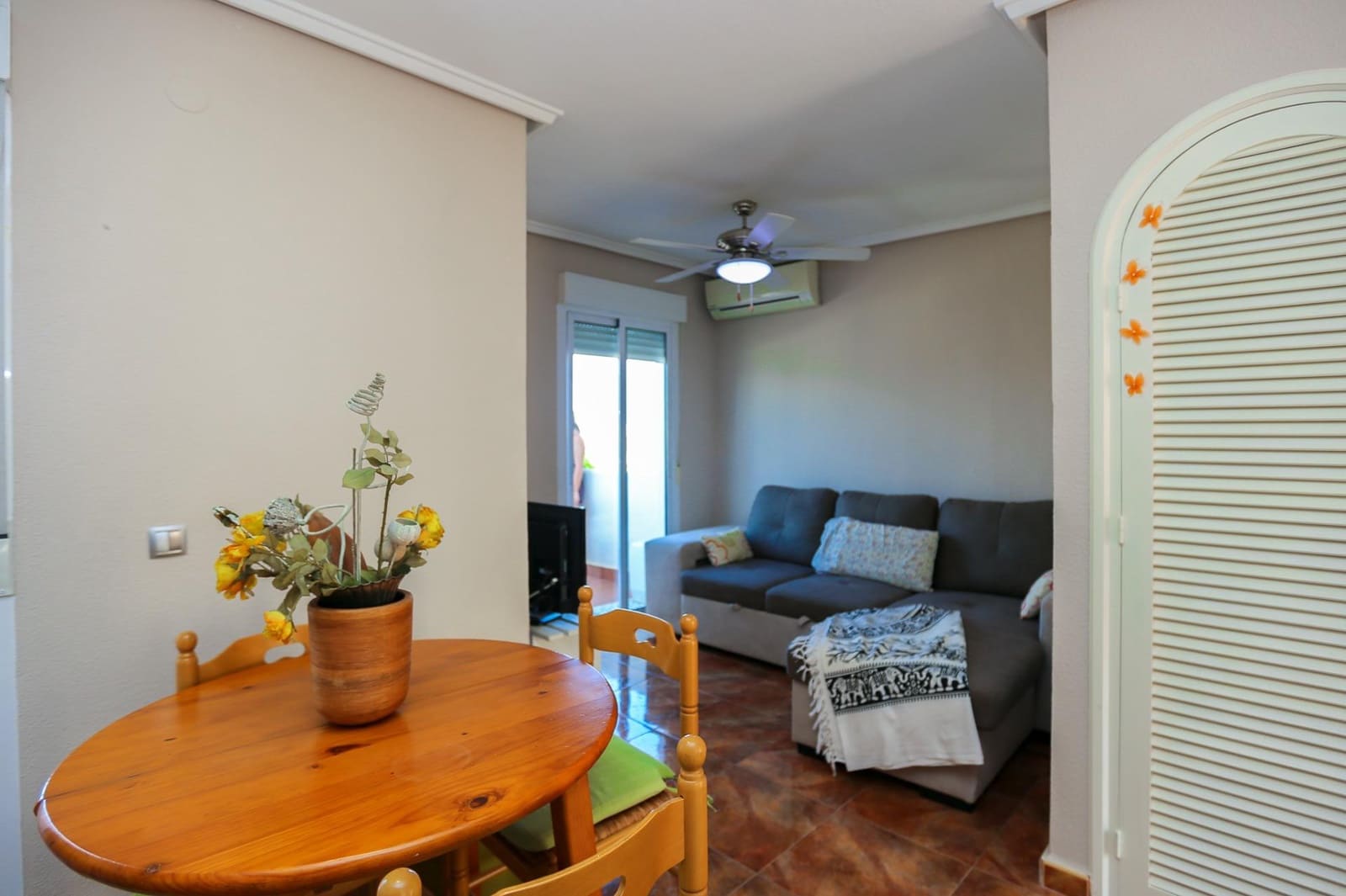 2 chambre Bungalow à vendre à Torrevieja avec piscine - 148 000 € (Ref: 9296780)