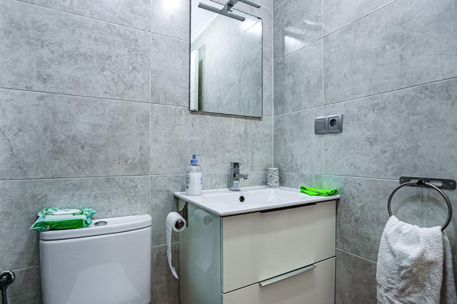 2 chambre Bungalow à vendre à Torrevieja avec piscine - 148 000 € (Ref: 9296780)