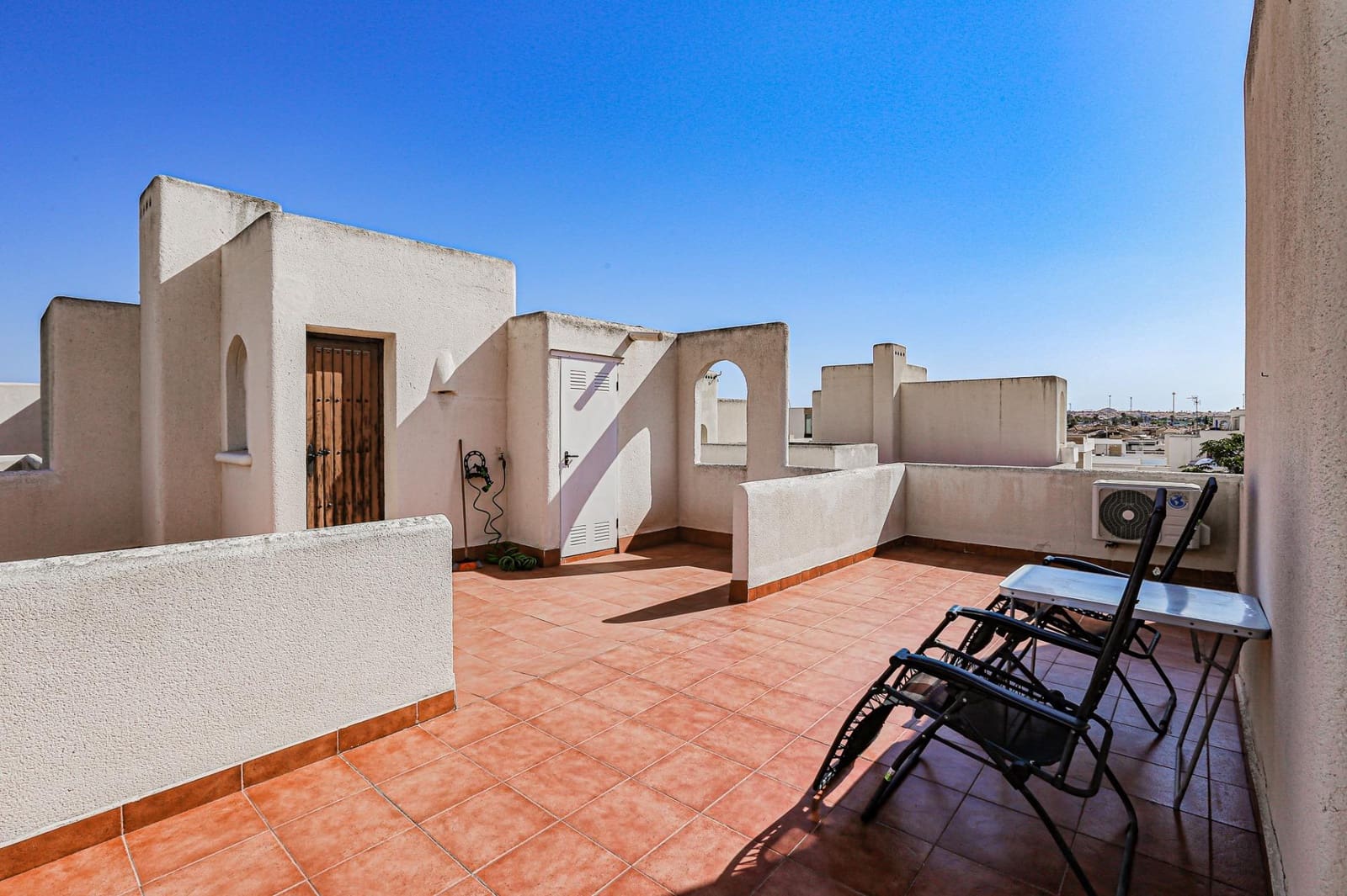 2 chambre Bungalow à vendre à Torrevieja avec piscine - 148 000 € (Ref: 9296780)