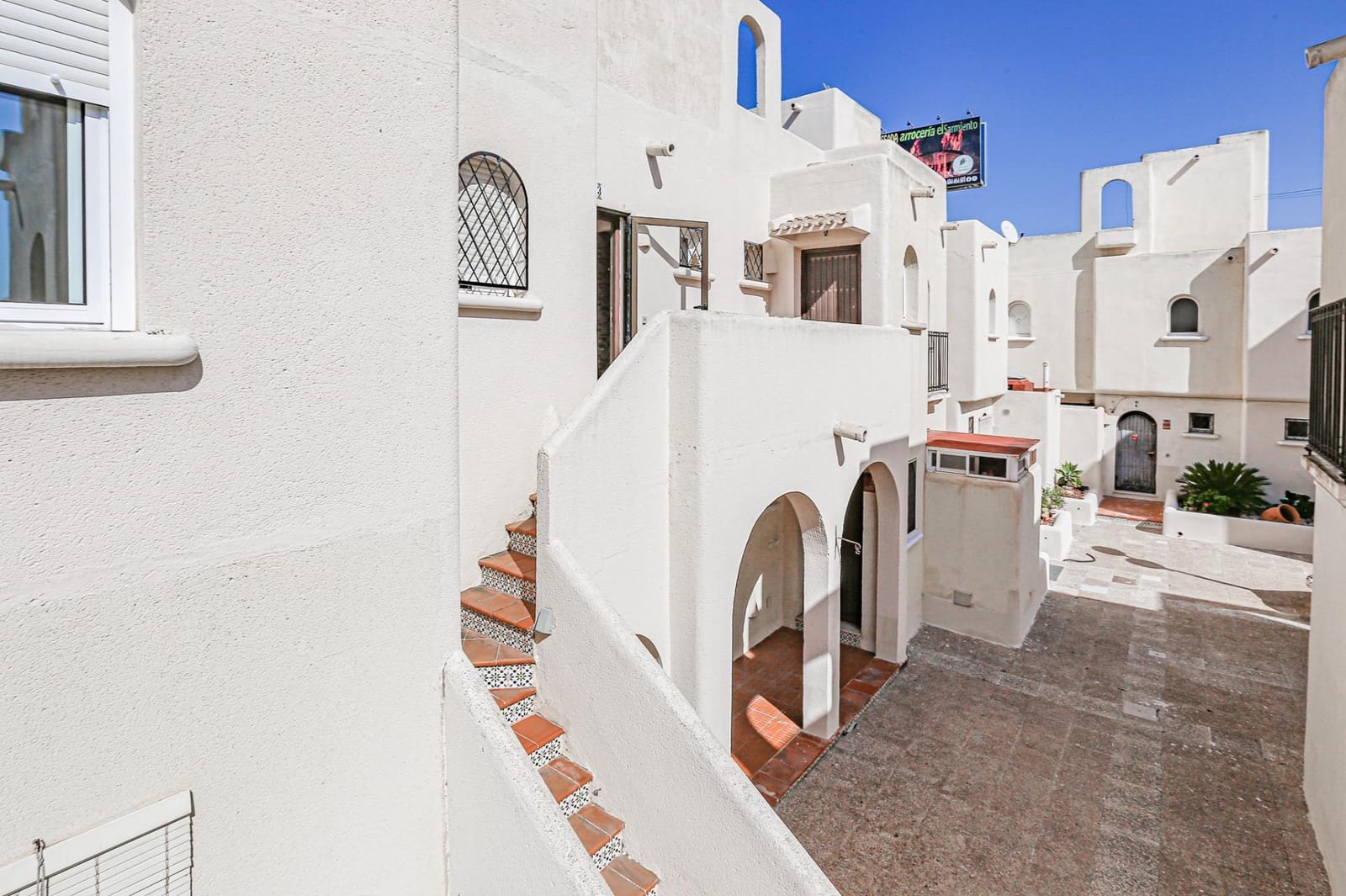 2 chambre Bungalow à vendre à Torrevieja avec piscine - 148 000 € (Ref: 9296780)