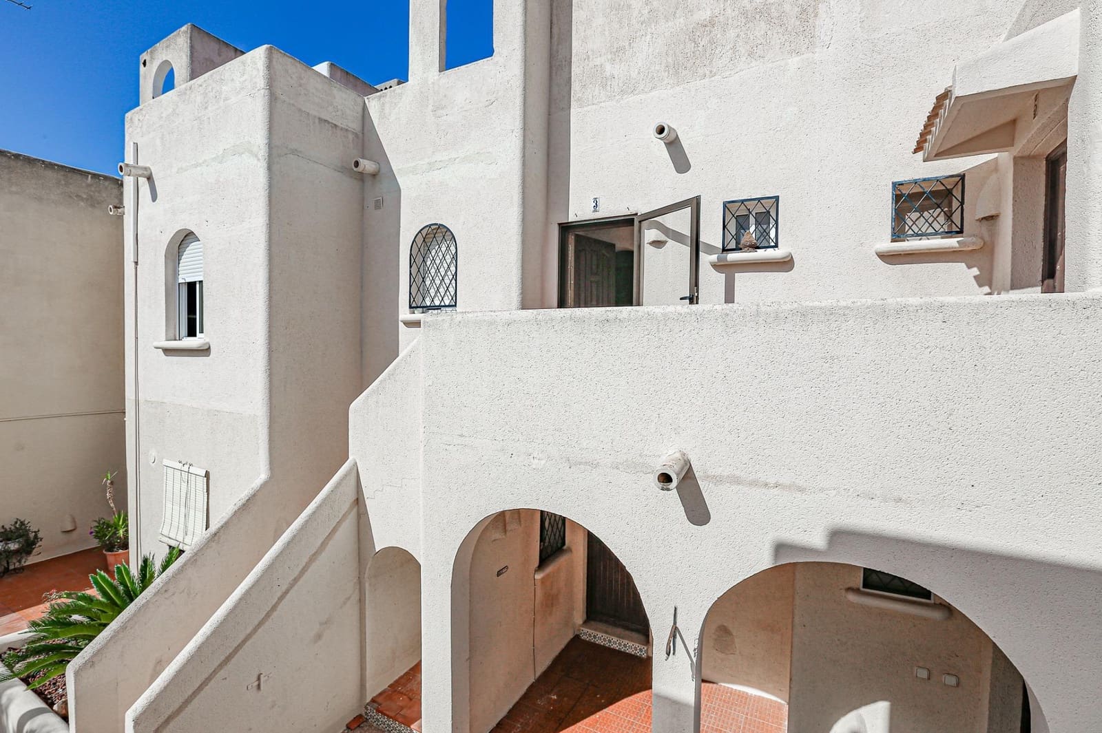 2 chambre Bungalow à vendre à Torrevieja avec piscine - 148 000 € (Ref: 9296780)