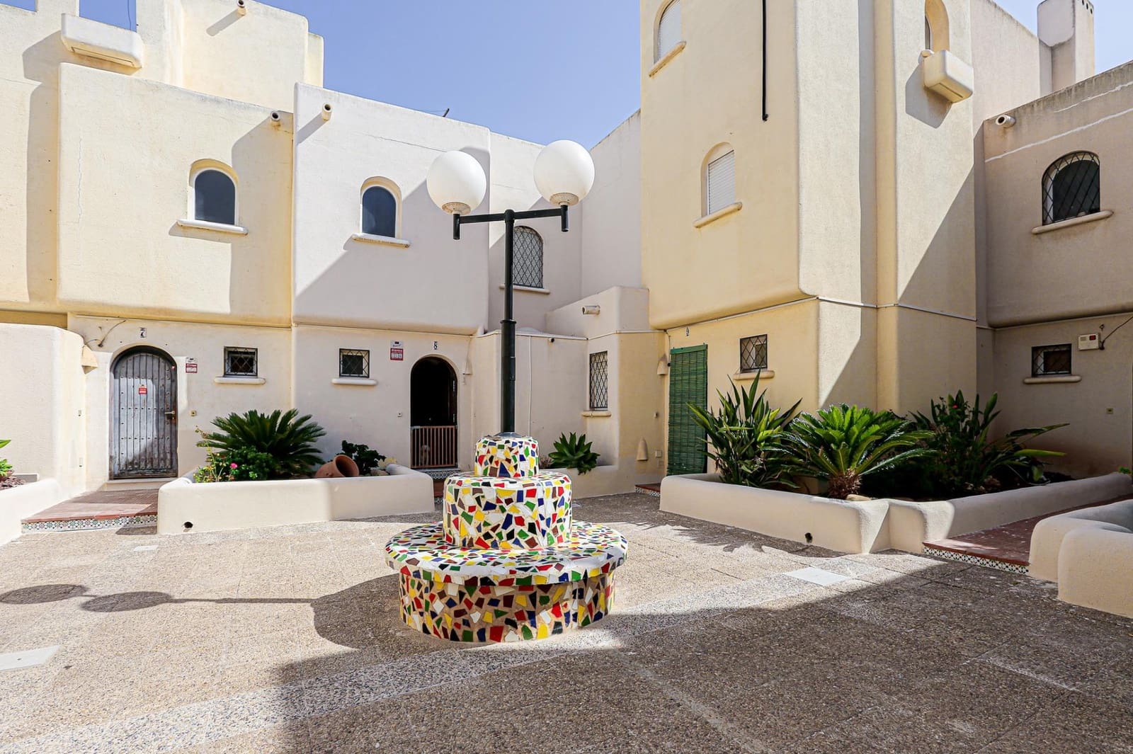 2 chambre Bungalow à vendre à Torrevieja avec piscine - 148 000 € (Ref: 9296780)