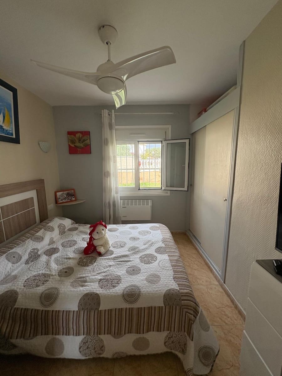 1 slaapkamer Bungalow te koop in Blue Lagoon met zwembad - € 99.990 (Ref: 9300959)