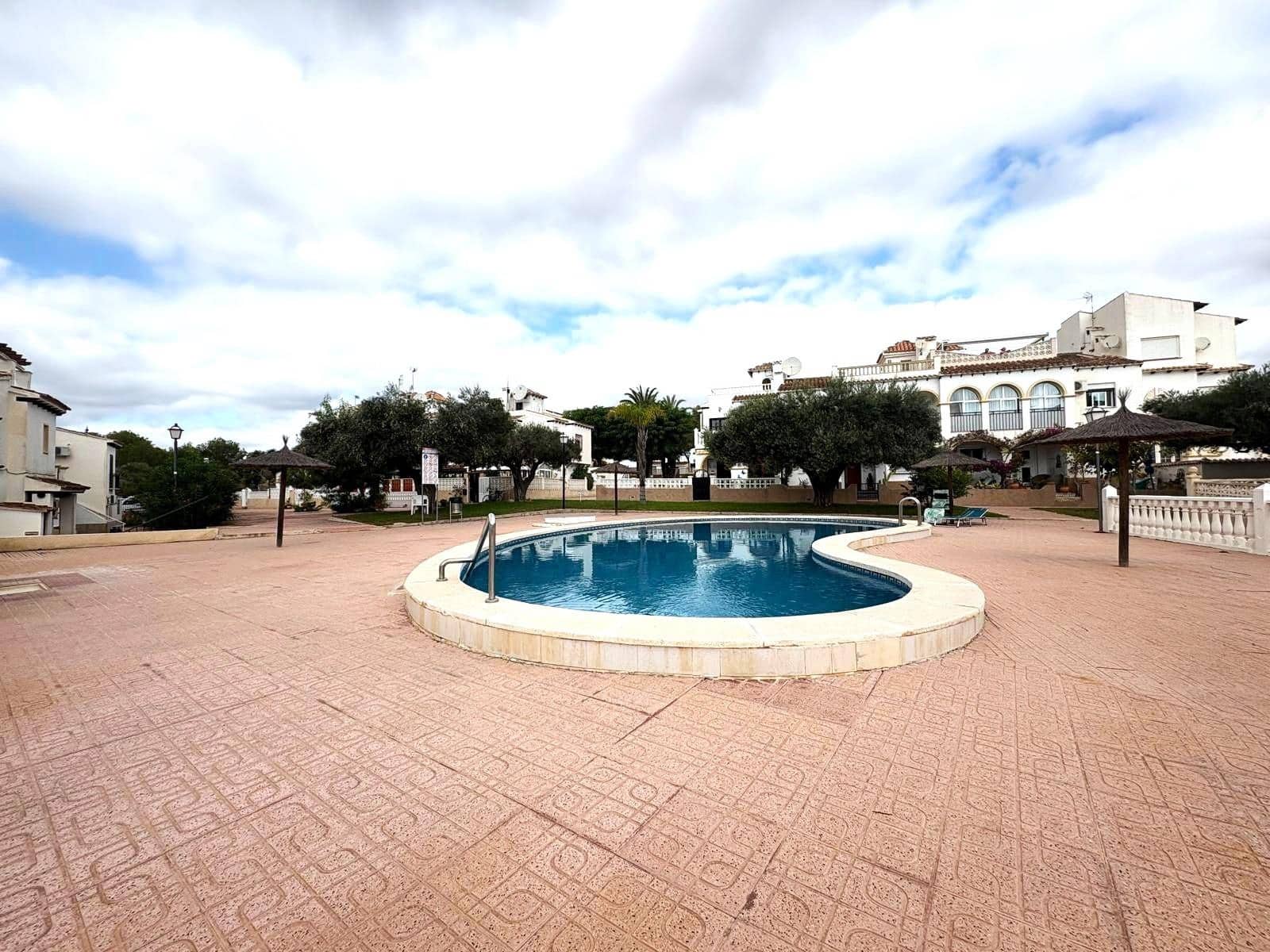 1 Zimmer Bungalow zu verkaufen in Blue Lagoon mit Pool - 99.000 € (Ref: 9300959)