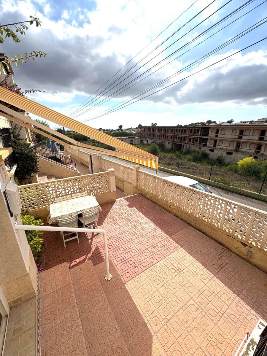 1 slaapkamer Bungalow te koop in Villamartin met zwembad - € 99.000 (Ref: 9300959)