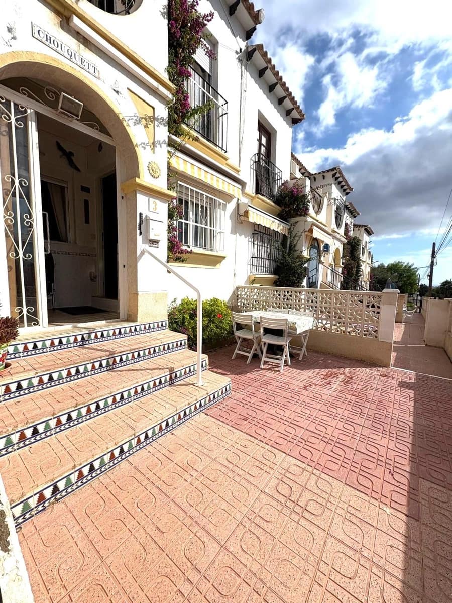 1 slaapkamer Bungalow te koop in Villamartin met zwembad - € 99.000 (Ref: 9300959)